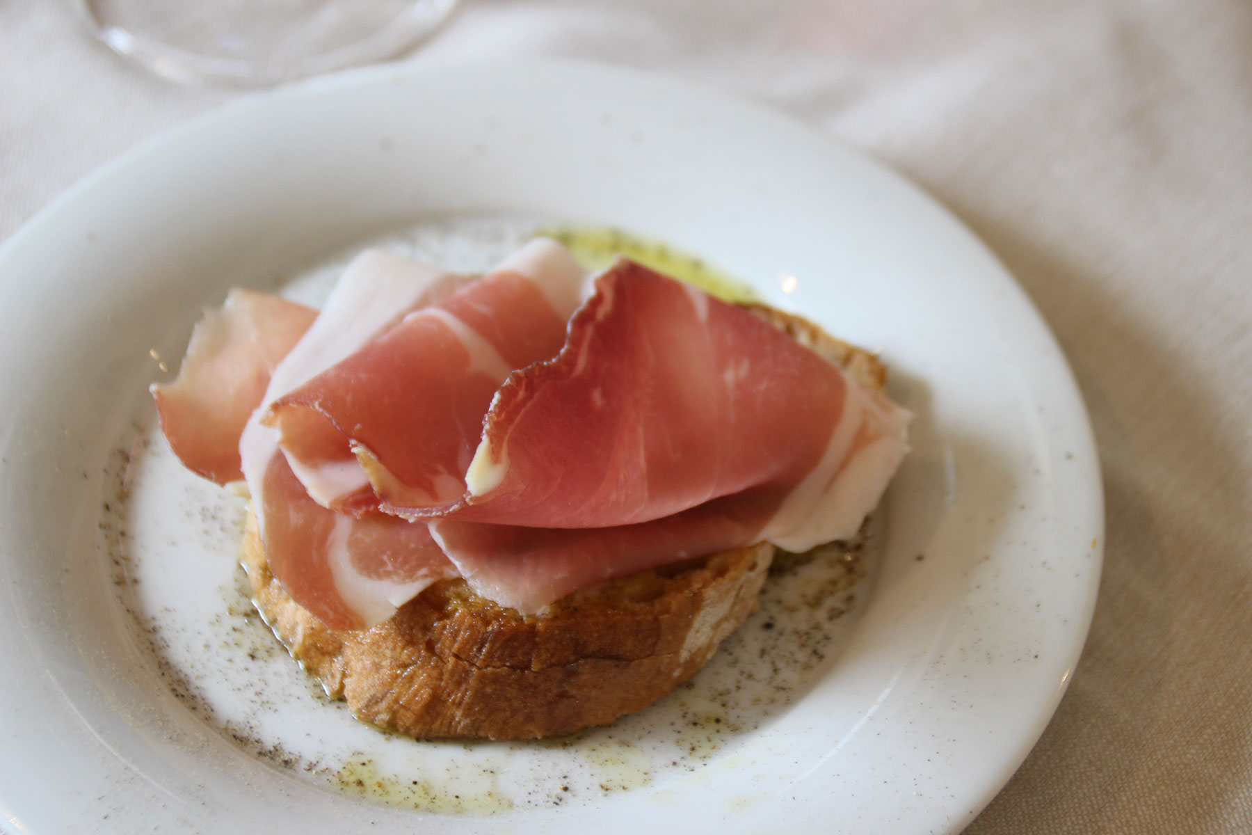 Bruschetta al prosciutto