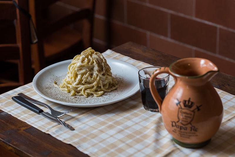 Cacio e pepe trattoria romana